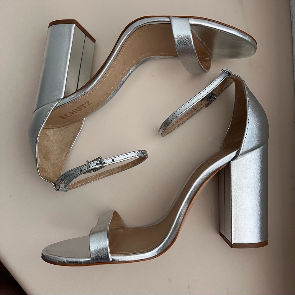 Schutz Cadey Lee Block Heel Metallic Leather Sandals Silver Sz 11